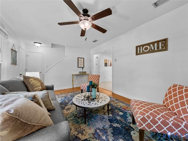 7307 Velvet Antler Dr, Midlothian, VA 23112