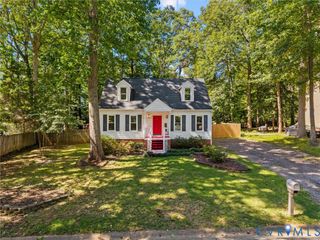 7307 Velvet Antler Dr, Midlothian, VA 23112