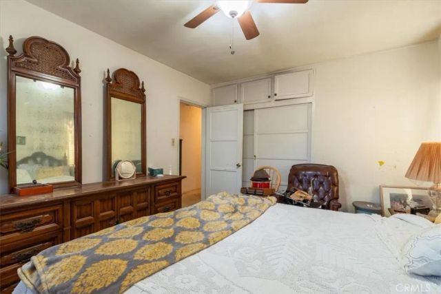 2007 W 94th Street, Los Angeles, CA 90047