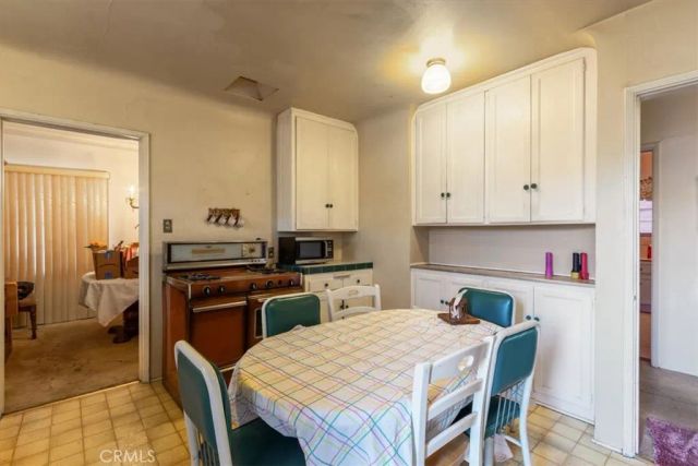 2007 W 94th Street, Los Angeles, CA 90047