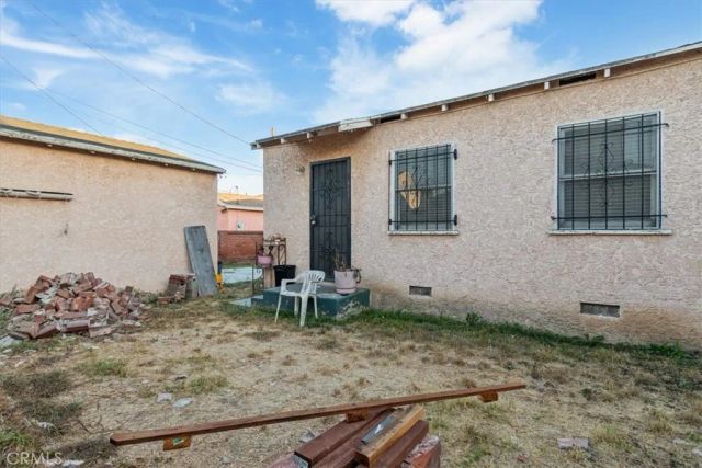 2007 W 94th Street, Los Angeles, CA 90047