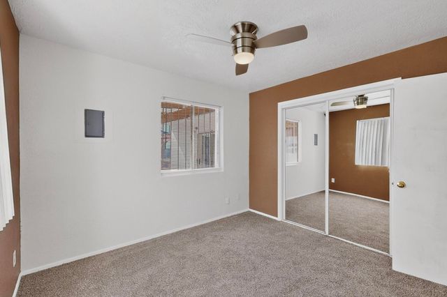 133 63rd Street NW, Albuquerque, NM 87105