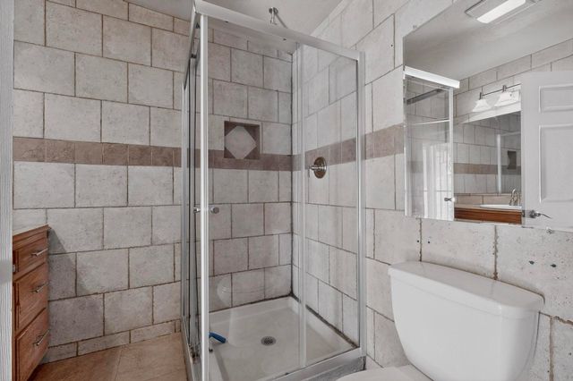 133 63rd Street NW, Albuquerque, NM 87105