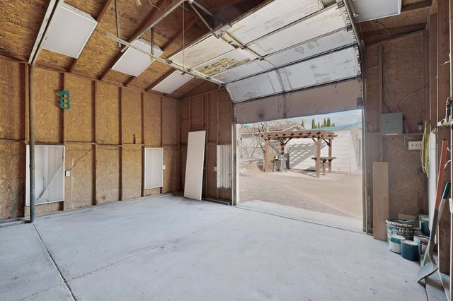 133 63rd Street NW, Albuquerque, NM 87105