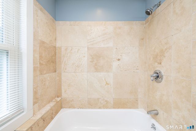 4 Elihu Street, Stonington, CT 06378