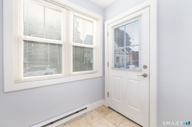 4 Elihu Street, Stonington, CT 06378