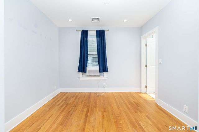 4 Elihu Street, Stonington, CT 06378
