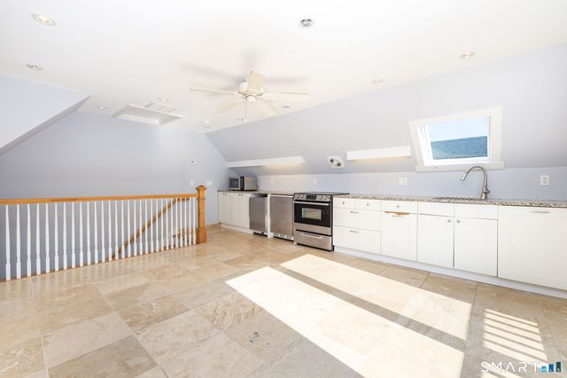 4 Elihu Street, Stonington, CT 06378
