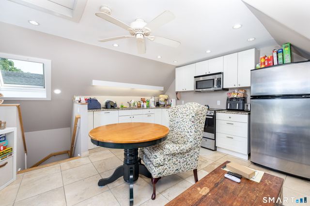 4 Elihu Street, Stonington, CT 06378