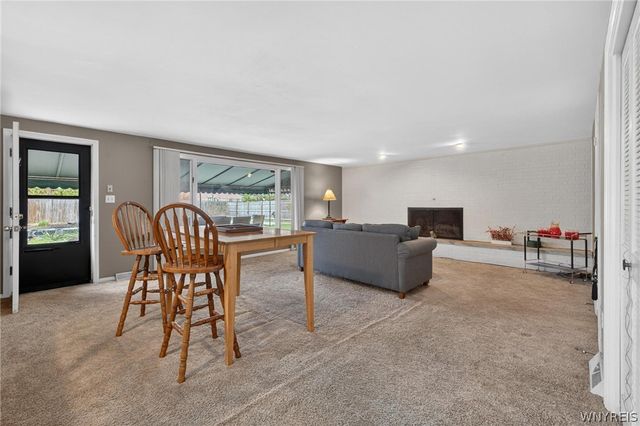 306 Hunters Lane, Amherst, NY 14221