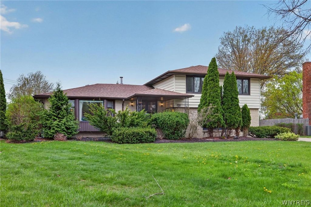 306 Hunters Lane, Amherst, NY 14221