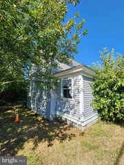 1716 MAIN ST, Port Norris, NJ 08349