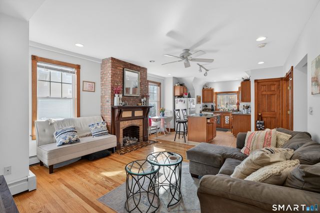 245 Edwards Street 2R, New Haven, CT 06511