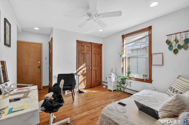 245 Edwards Street 2R, New Haven, CT 06511