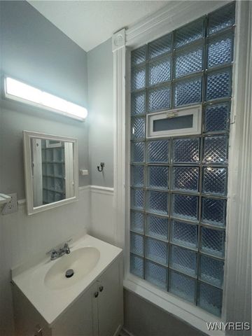 76 Anderson Place, Buffalo, NY 14222