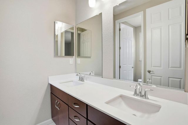 10032 Wagoner Way, Elk Grove, CA 95757