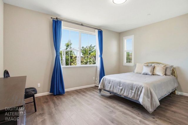 10032 Wagoner Way, Elk Grove, CA 95757