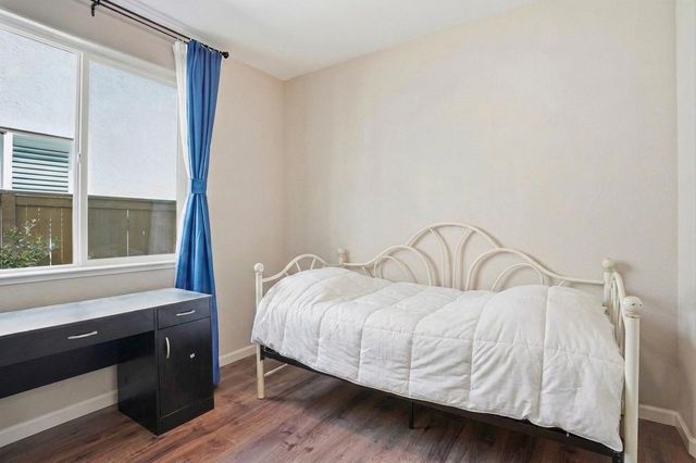 10032 Wagoner Way, Elk Grove, CA 95757