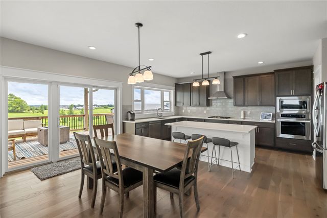 11515 NW 106th Avenue, Granger, IA 50109