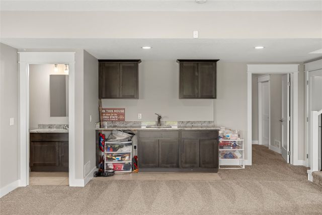 11515 NW 106th Avenue, Granger, IA 50109