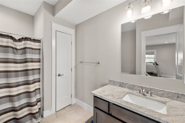 11515 NW 106th Avenue, Granger, IA 50109