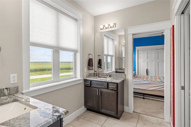 11515 NW 106th Avenue, Granger, IA 50109