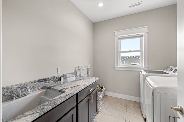 11515 NW 106th Avenue, Granger, IA 50109