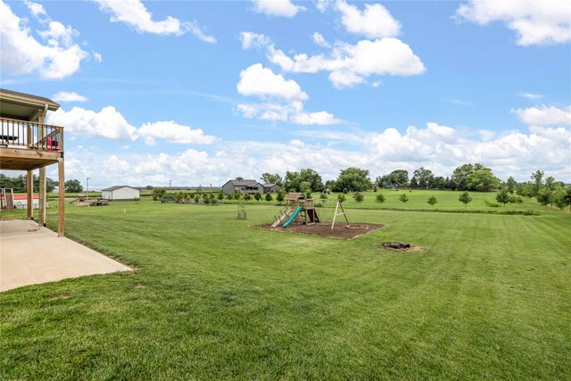 11515 NW 106th Avenue, Granger, IA 50109
