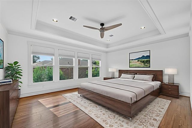 1445 Hall Place, Houston, TX 77008