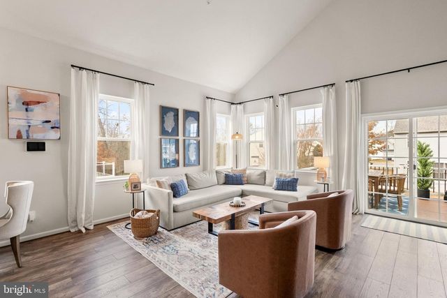 2760 COCKSPUR LN, Dumfries, VA 22026