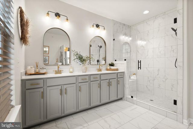 2760 COCKSPUR LN, Dumfries, VA 22026