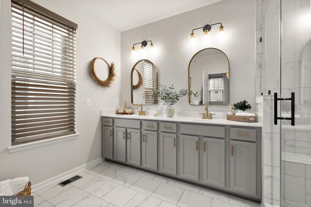 2760 COCKSPUR LN, Dumfries, VA 22026