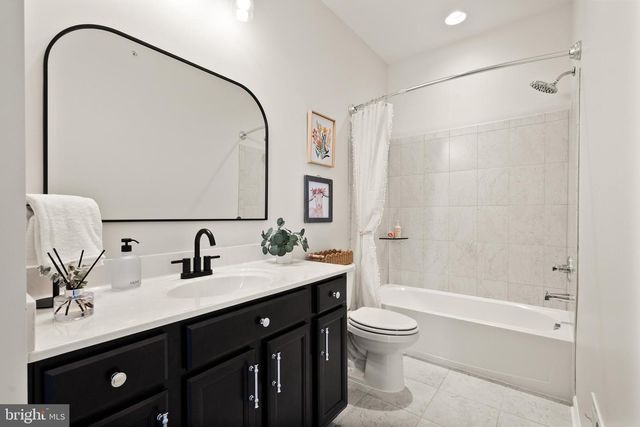 2760 COCKSPUR LN, Dumfries, VA 22026