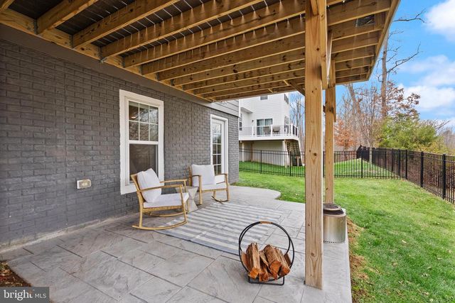 2760 COCKSPUR LN, Dumfries, VA 22026