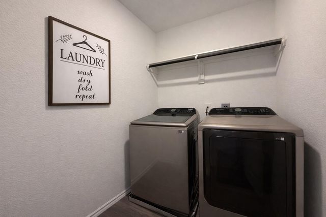 5423 Rosser Ruby Way, Brookshire, TX 77423