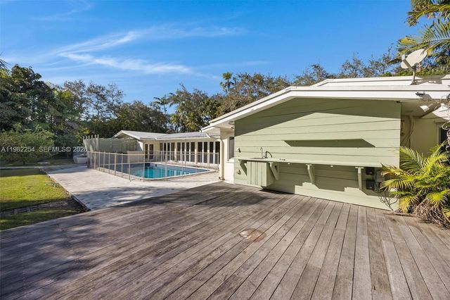 6630 SW 102nd St 6630, Pinecrest, FL 33156