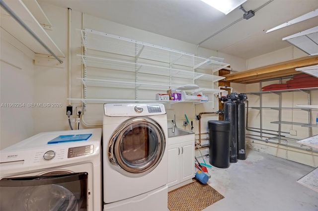 6630 SW 102nd St 6630, Pinecrest, FL 33156