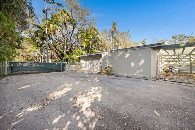 6630 SW 102nd St 6630, Pinecrest, FL 33156