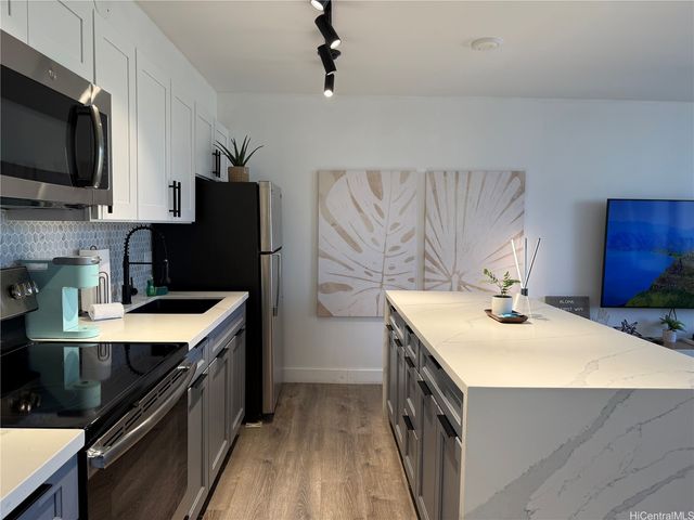201 Ohua Avenue 911, Honolulu, HI 96815
