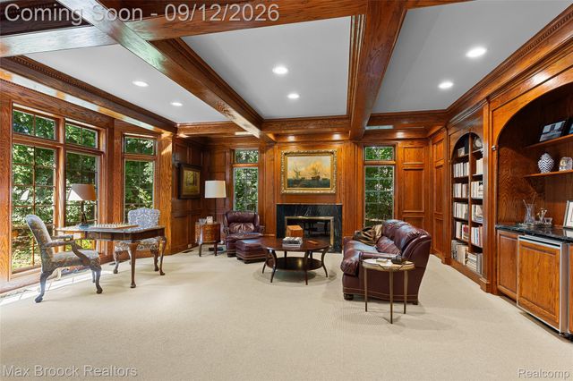 4966 Stoneleigh Road, Bloomfield Charter Township, MI 48302