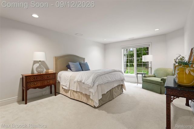 4966 Stoneleigh Road, Bloomfield Charter Township, MI 48302