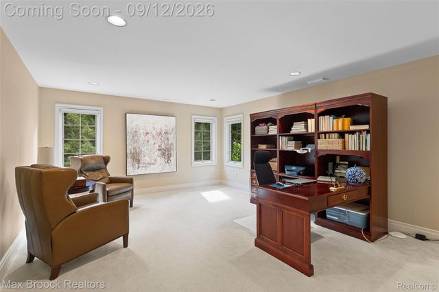 4966 Stoneleigh Road, Bloomfield Charter Township, MI 48302