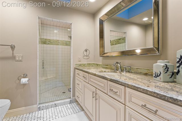 4966 Stoneleigh Road, Bloomfield Charter Township, MI 48302