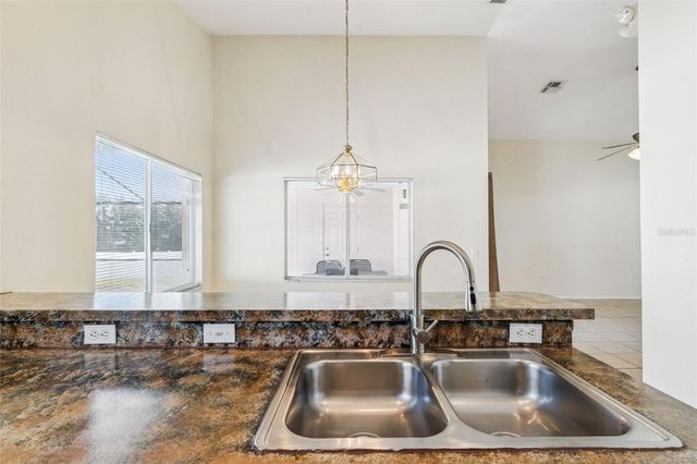 602 HILLCREST DRIVE, Davenport, FL 33897