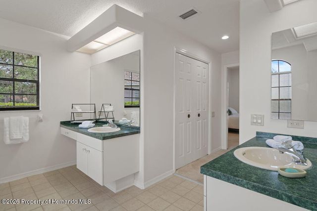 9463 Savannah Court, Weeki Wachee, FL 34613