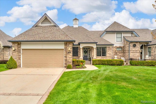 1628 Edison Shores Lane, Port Huron, MI 48060
