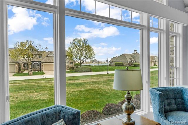 1628 Edison Shores Lane, Port Huron, MI 48060
