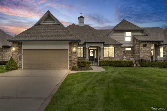 1628 Edison Shores Lane, Port Huron, MI 48060