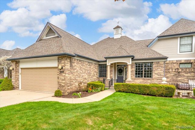 1628 Edison Shores Lane, Port Huron, MI 48060