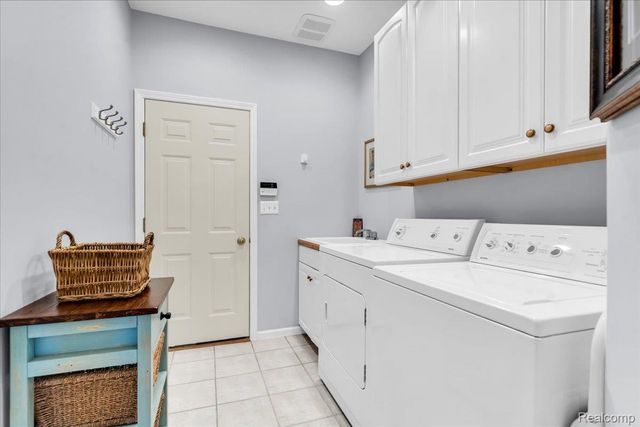 1628 Edison Shores Lane, Port Huron, MI 48060